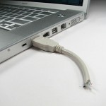 Cable USB roto para evitar que nos roben el USB